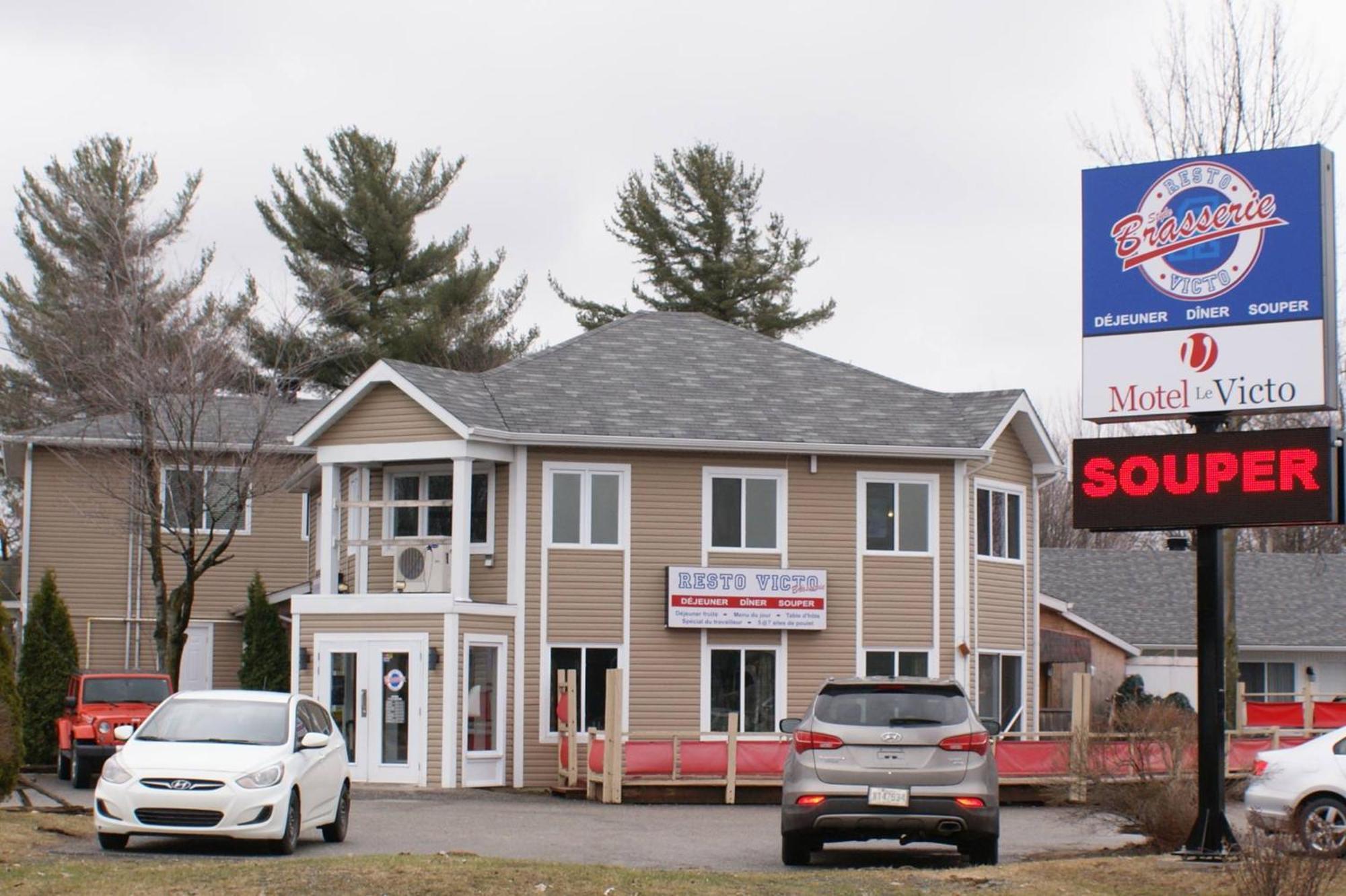 Motel Le Victo Victoriaville Eksteriør billede